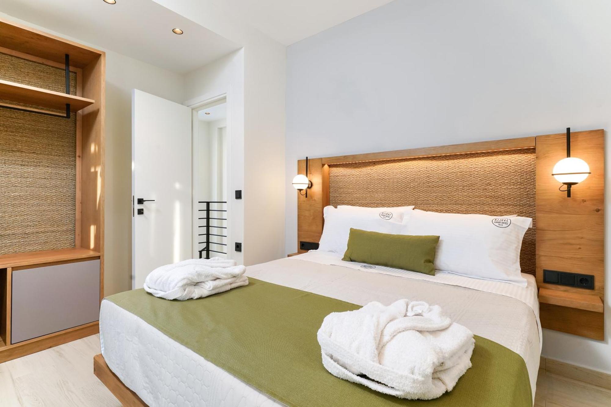 Azzure Luxury Suites Potos Exteriér fotografie