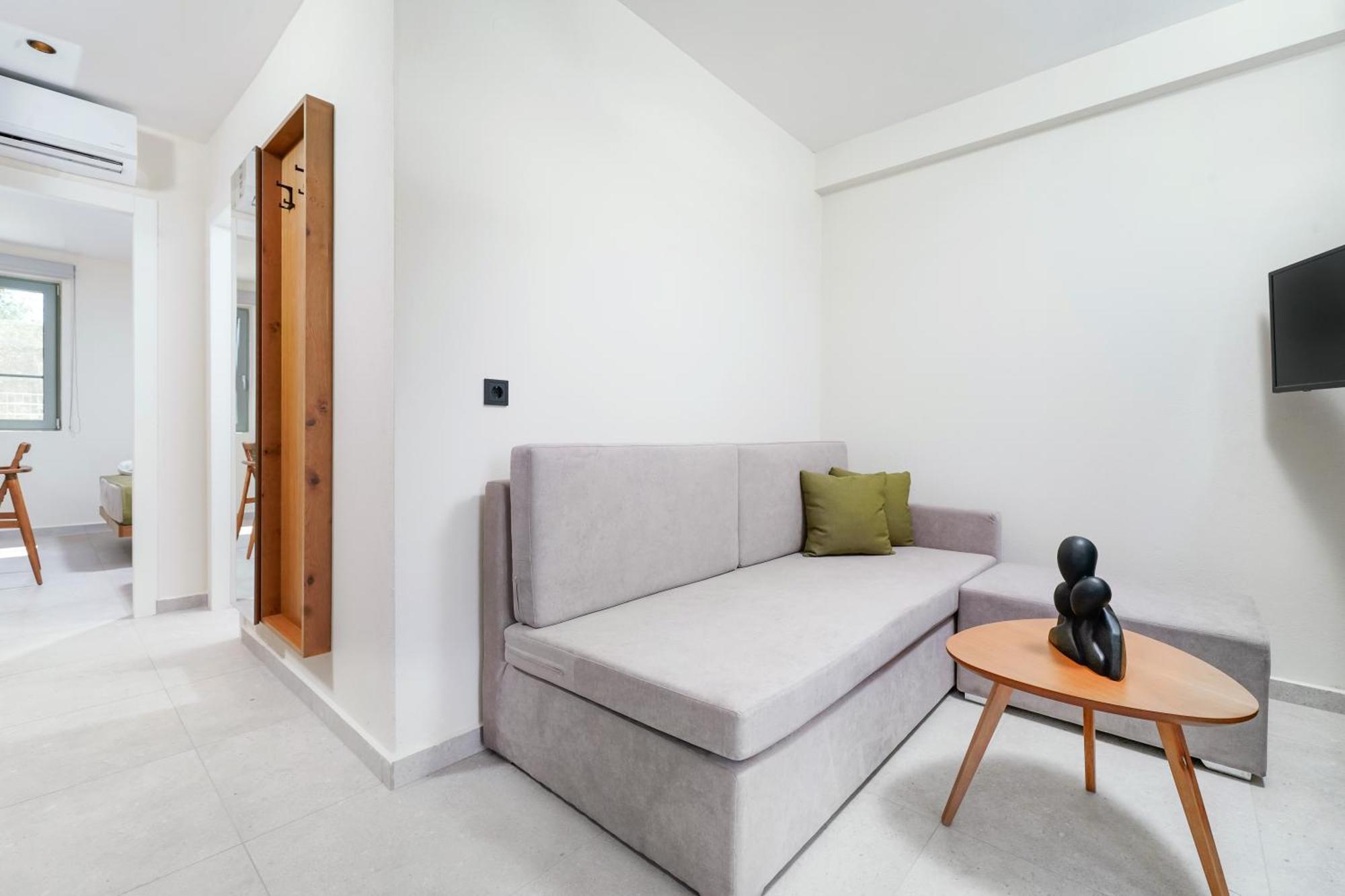 Azzure Luxury Suites Potos Exteriér fotografie
