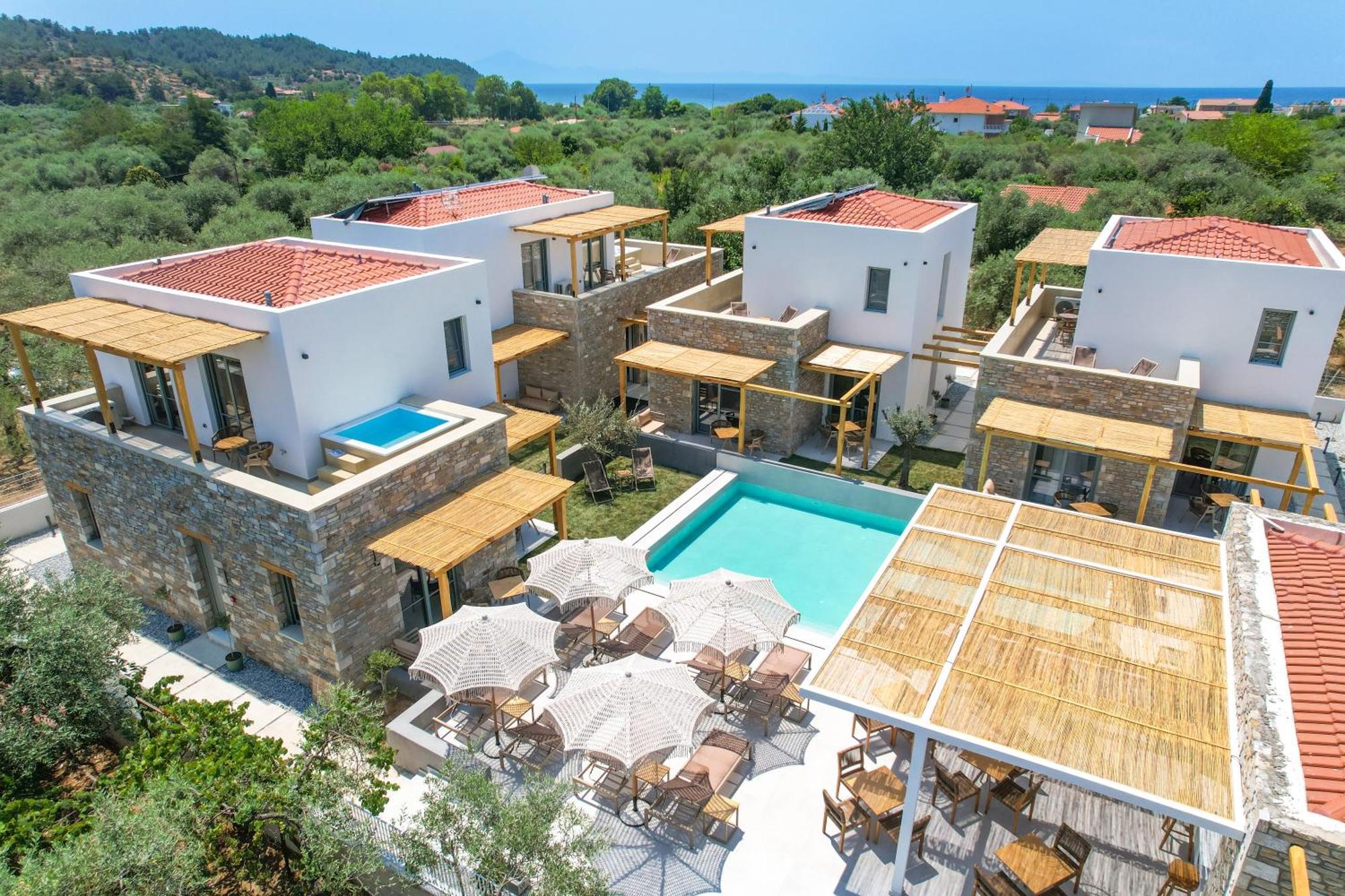 Azzure Luxury Suites Potos Exteriér fotografie